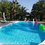 Luxury Con Piscina * Mesagne